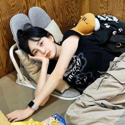 顽猫斗俏鼠